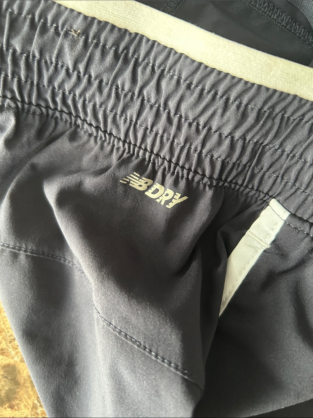 New Balance Women's Running Shorts Navy with Light Trim size M - Picture 3 of 5